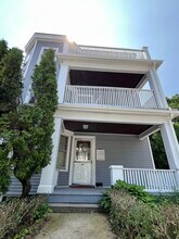 Building Photo - 82 Newburg St