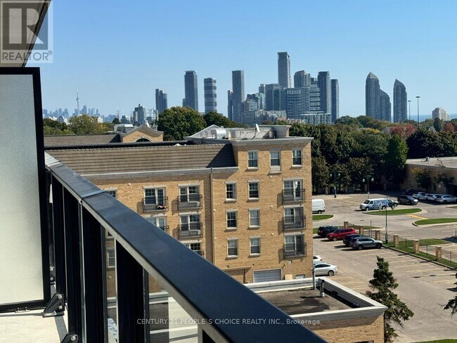 Building Photo - 801-801 The Queensway