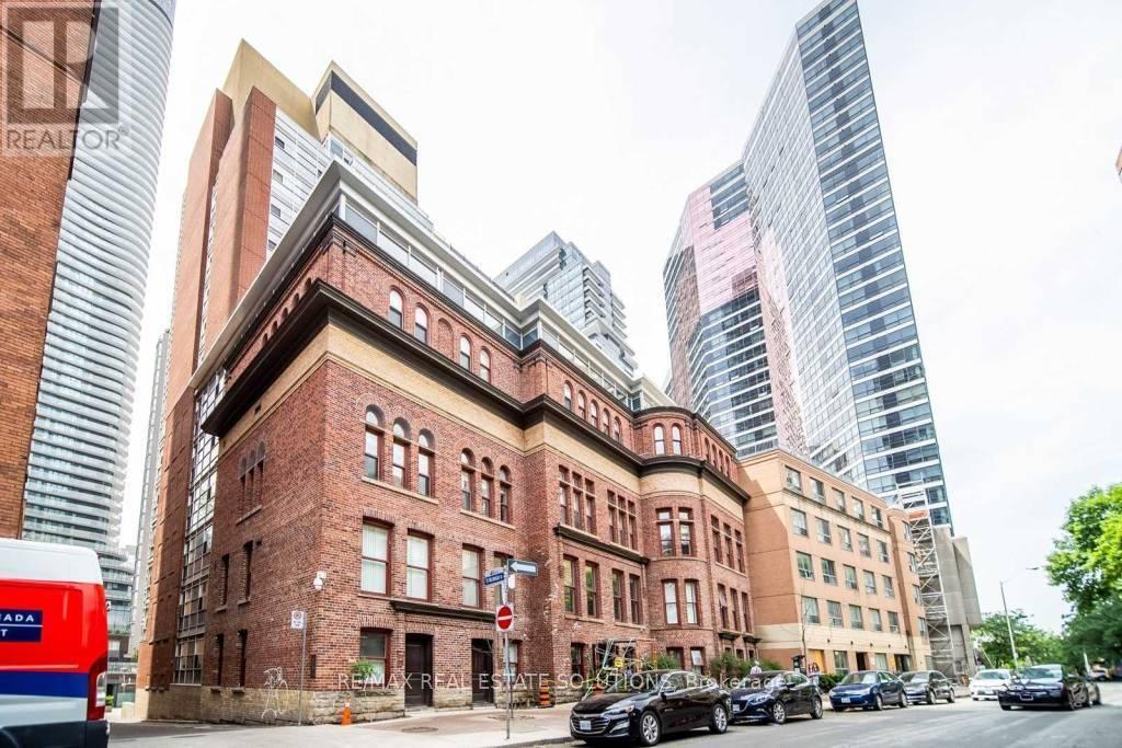 Primary Photo - 11-411 St Joseph St
