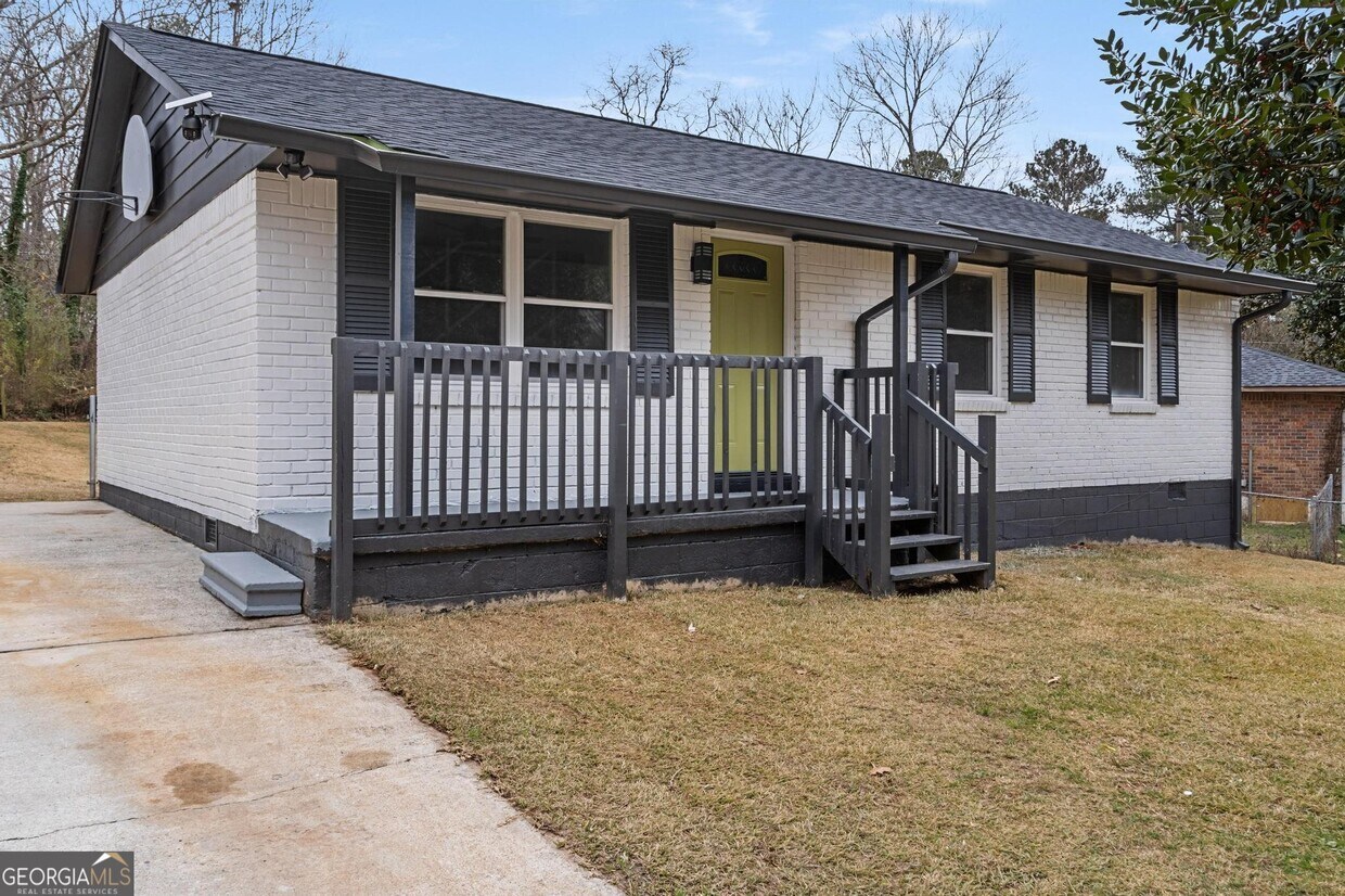 Foto principal - 8055 Attleboro Dr