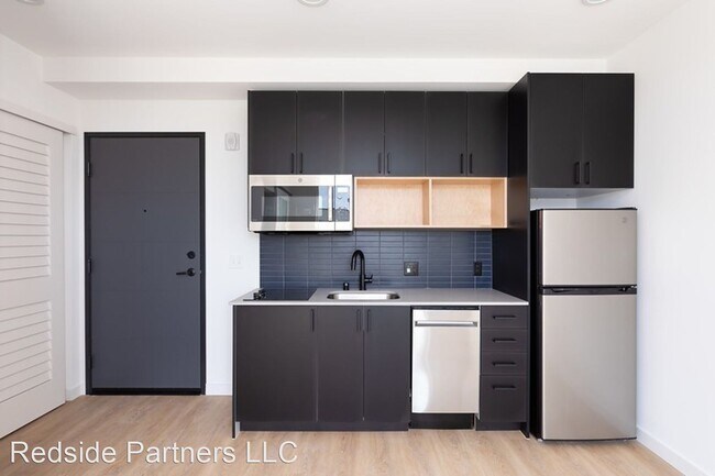 Building Photo - 838 NE 66th St