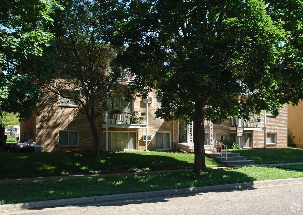 Building Photo - 1471 Wynne Ave