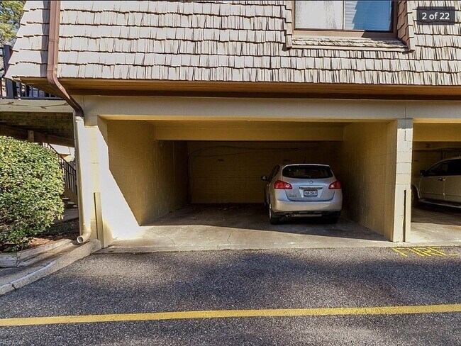 Building Photo - 1432 Granada Ct