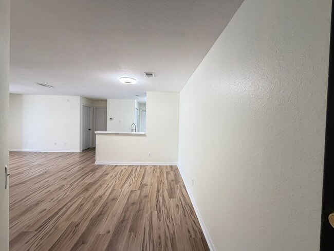 Building Photo - 7618 Pissarro Dr