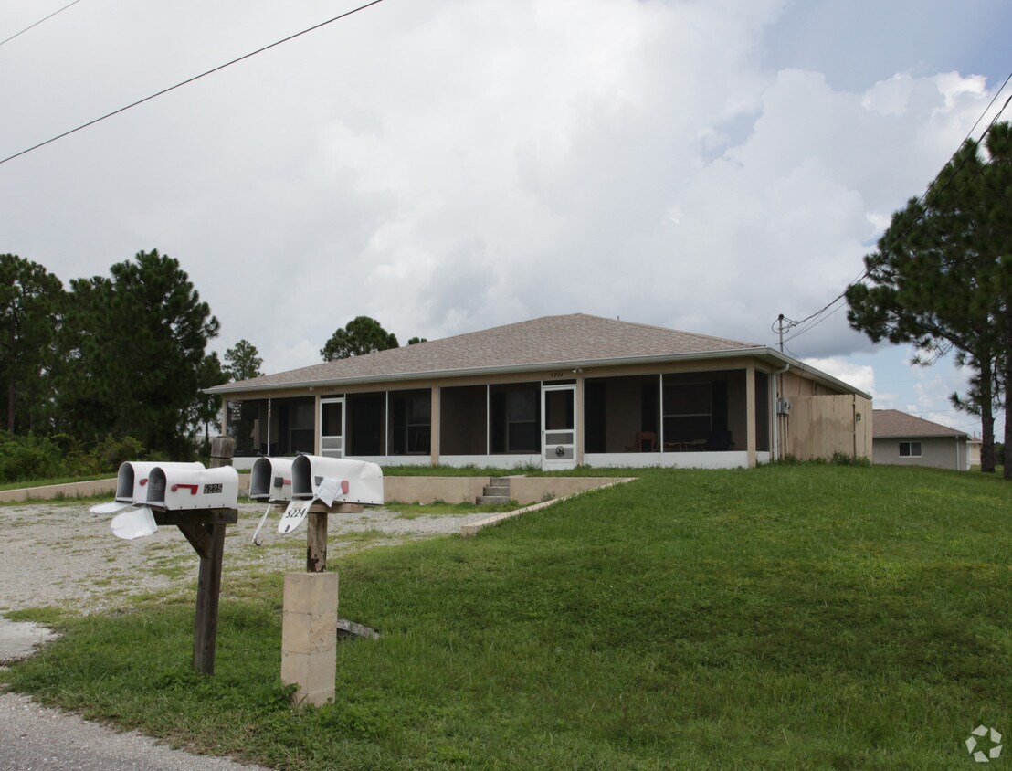 5224 27th St SW, Lehigh Acres, FL 33973 Apartments in Lehigh Acres, FL