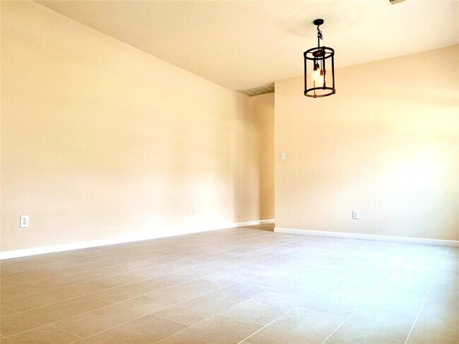 Foto del edificio - 6222 Settlers Lake Cir E