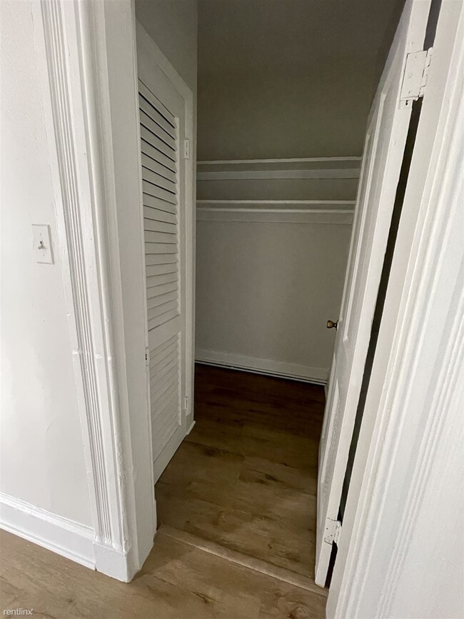 Foto del edificio - 1 br, 1 bath Townhome - 1601 Park Avenue 4