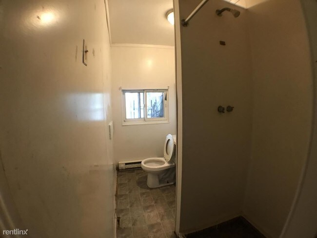Building Photo - 5 br, 2 bath House - 1409 Martha St
