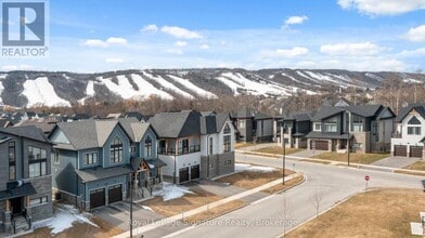Building Photo - 101 Cattail Cres