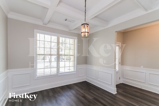 Building Photo - 821 Harrison Drive