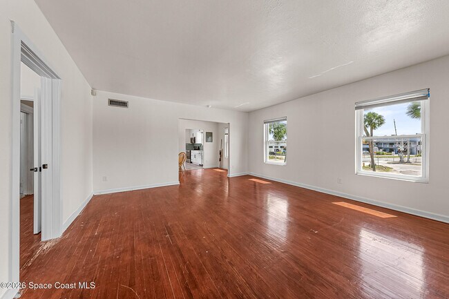 Foto del edificio - 1008 E Strawbridge Ave