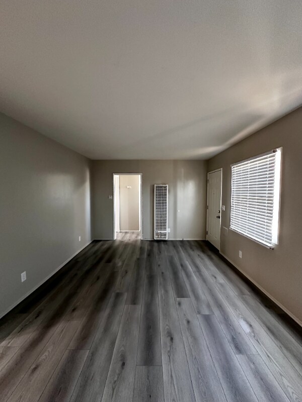 Building Photo - 915 Beverly Way