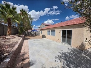 Building Photo - 6119 Magic Mesa St