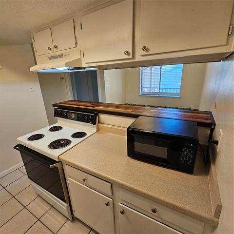 Foto del edificio - 5919 Harvest Hill Rd