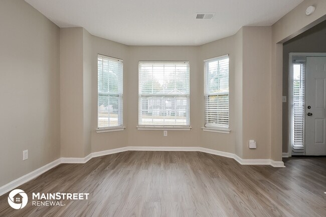 Building Photo - 309 Edison Dr