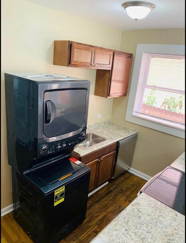 3847 Russell Blvd Unit 2E, Saint Louis, MO 63110 Apartments in Saint