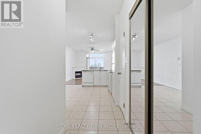 Building Photo - 353 Commissioners Rd W