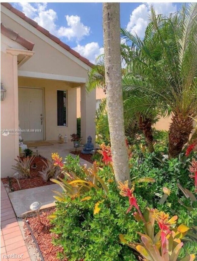 Foto del edificio - 3 br, 2 bath House - 1453 Majesty Ter