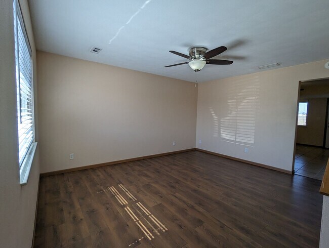 Foto del edificio - 117 Northtowne St