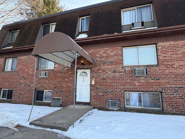 Building Photo - 818 Pine St