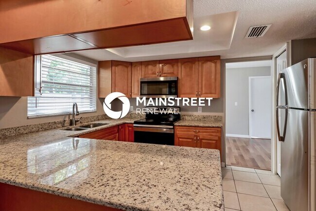 Foto del edificio - 3 Bedroom Pet-Friendly Home in Spring Hill, FL with Main Street Renewal