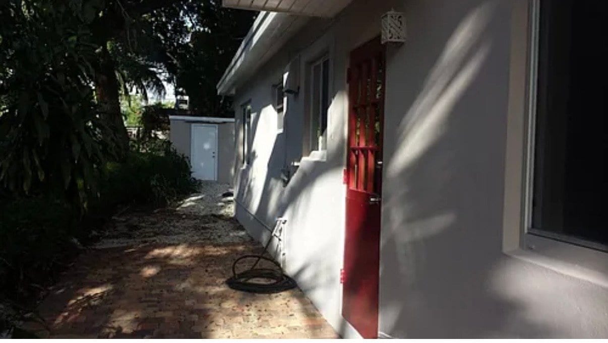 Photo - 3031 Center St (Miami, FL)