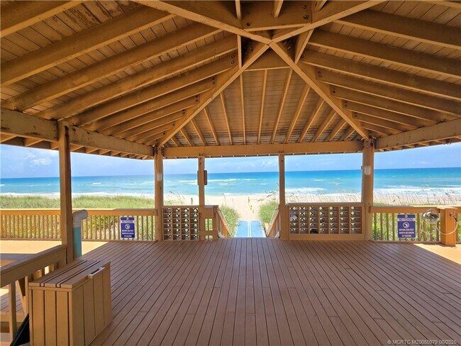 Foto del edificio - 10600 S Ocean Dr
