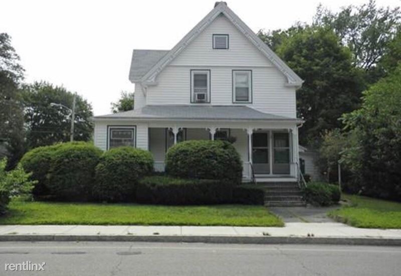 287 S Main St, Attleboro, MA 02703 Room for Rent in Attleboro, MA