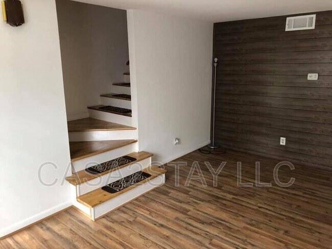 Foto del edificio - 541 Hanover Dr