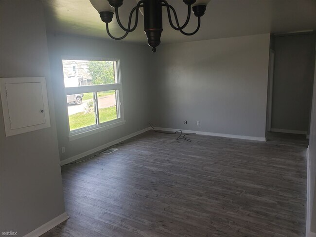 Foto del edificio - 3 br, 1.5 bath House - 2413 Marion Street