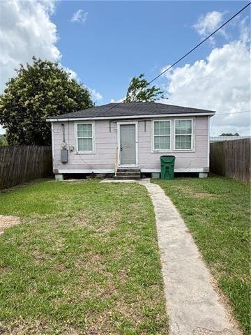 Building Photo - 530 1/2 Avenue D Unit