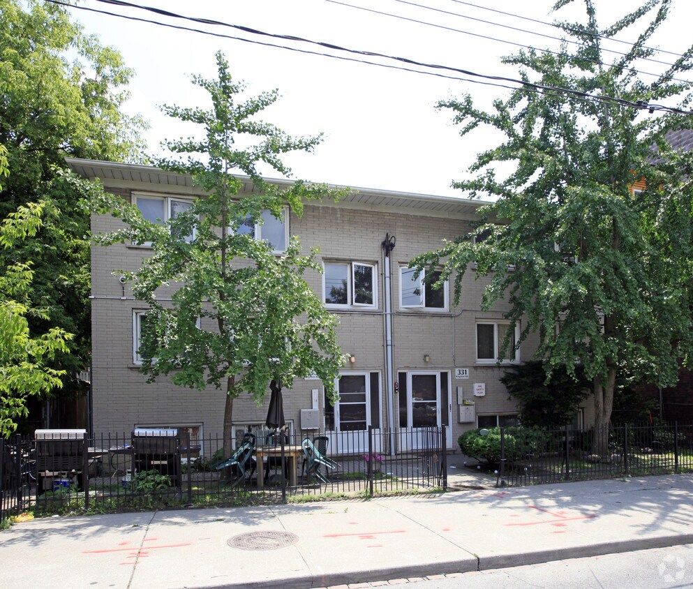 331333 Kingston Rd, Toronto, ON M4L 1T8 Apartments 331333 Kingston