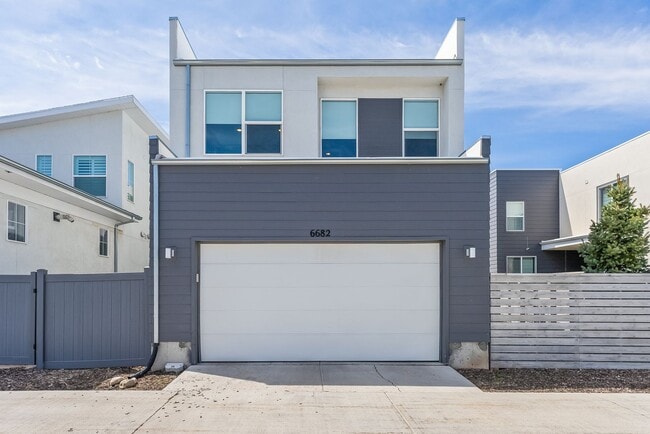 Building Photo - 6682 Serviceberry Dr