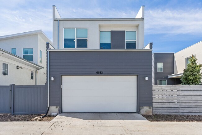 Foto del edificio - 6682 Serviceberry Dr