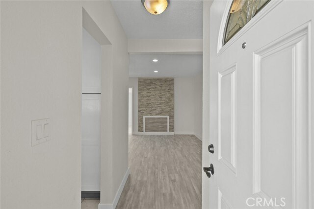 Foto del edificio - 5040 N Lyman Ave