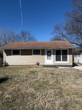 Building Photo - 10613 Spring Garden Dr