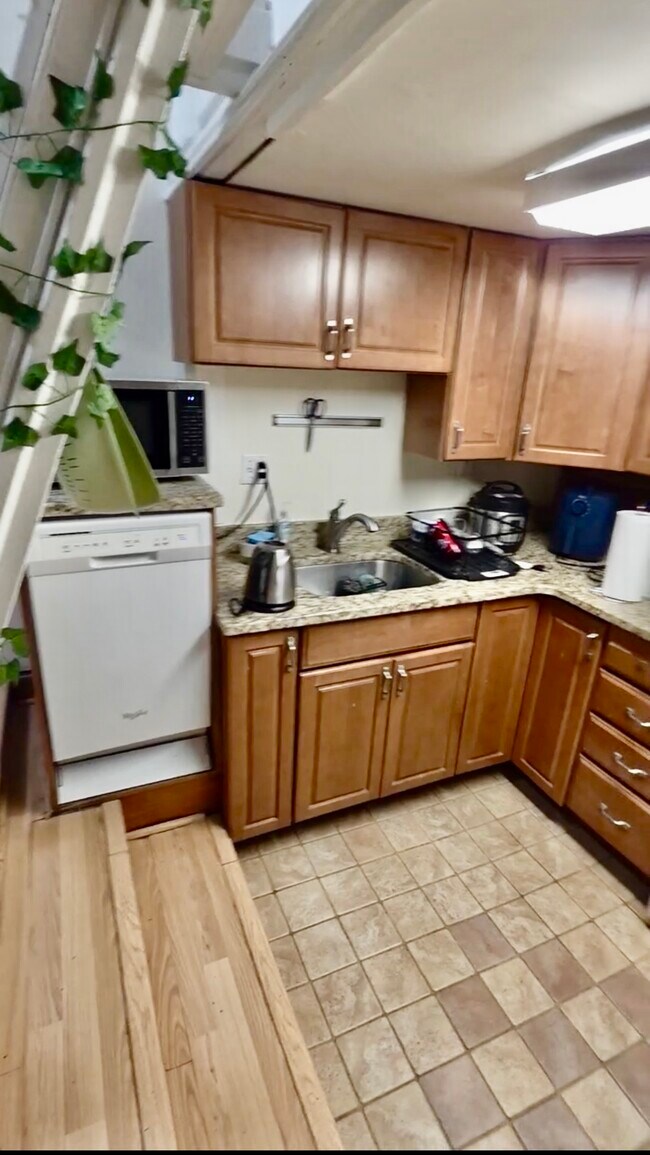 Foto del edificio - 413 Massachusetts Ave