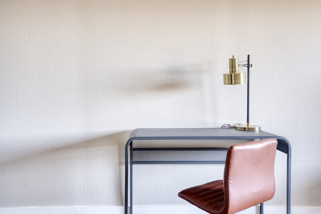 Foto del edificio - 644 Edgewater Blvd