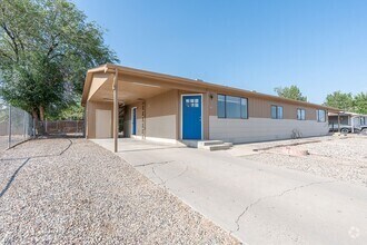 Building Photo - 3238-D 1/4 D 1/4 Rd