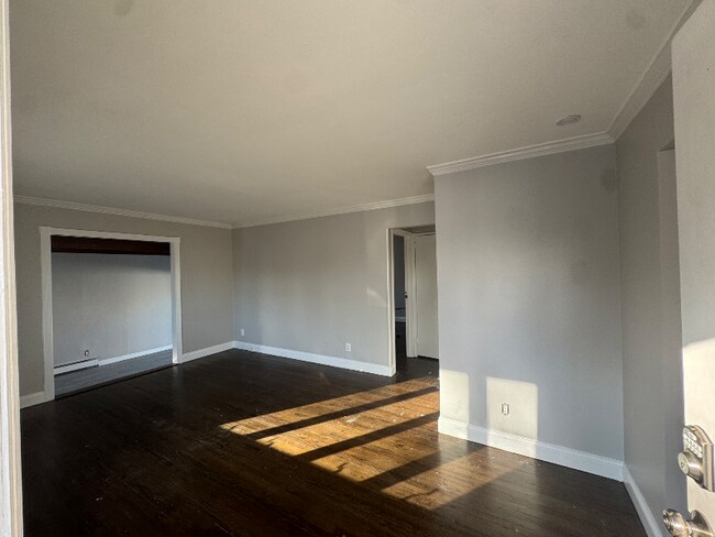 Foto del edificio - 1239 August Rd