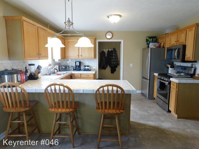Building Photo - 3 br, 2.5 bath House - 52 Lindburgh Dr