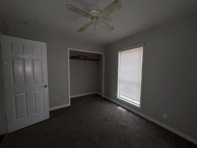 Foto del edificio - 1211 Redbud St