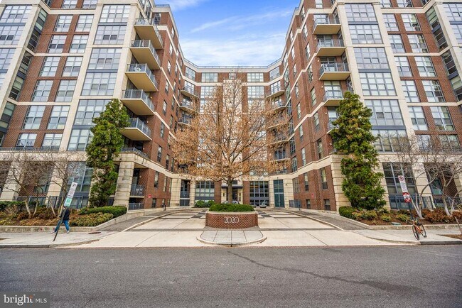 Foto del edificio - 2020 12th St NW