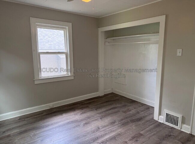 Building Photo - 2723 Lathrop Ave