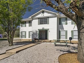 Building Photo - 3432 Willowrun Dr