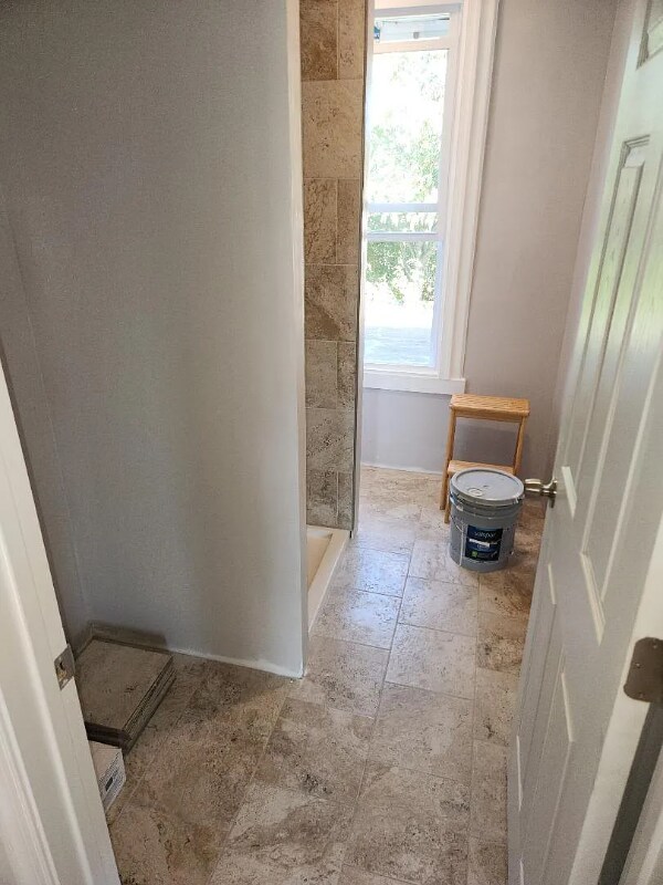 Foto del edificio - 6 W 6th St