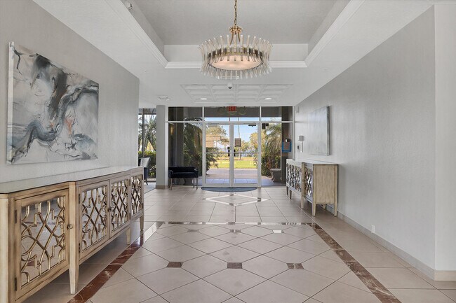 Foto del edificio - 555 S Gulfstream Ave