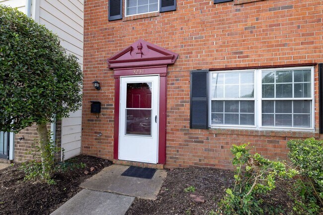 Foto del edificio - Townhouse in Richmond