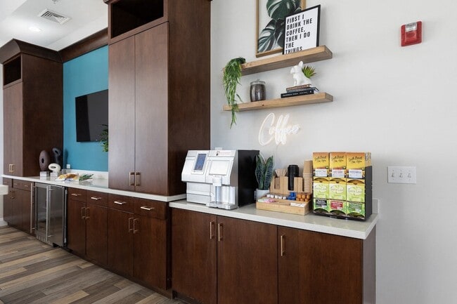 Building Photo - Lake Nona - Watermark