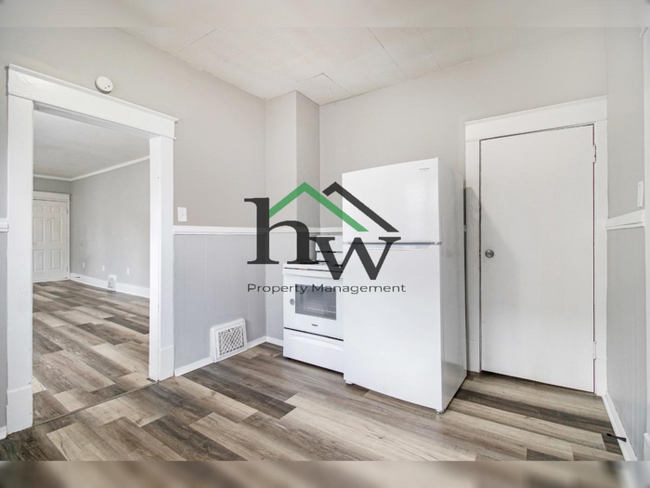 Building Photo - Freshly Rehabbed 2 BR NOW AVAILABLE
